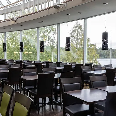 诺基亚斯堪的克艾登酒店 4* 诺基亚